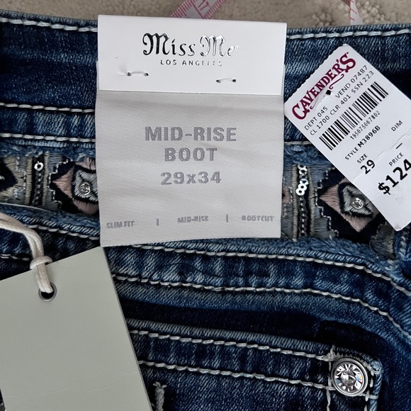 29/34 Miss Me Women's Mid Rise Aztec Stitch Bootcut Jeans with Faux Flap Pockets - Picture 4 of 9